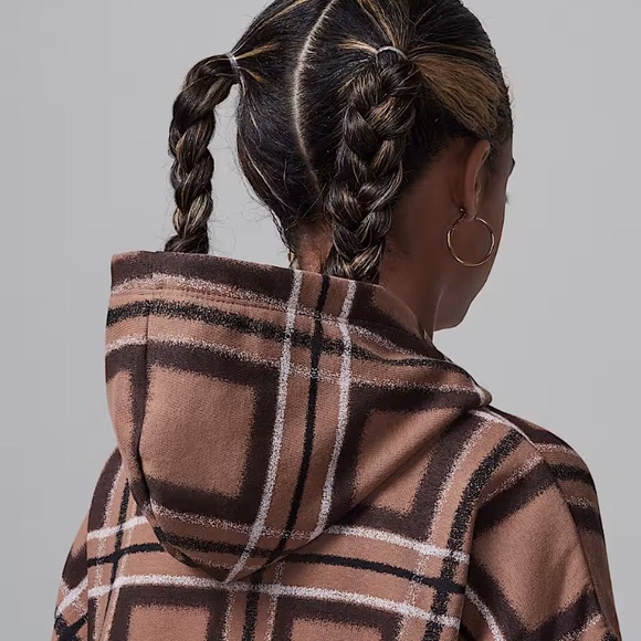 Jordan Brooklyn Essentials
Big Kids' Plaid Print Pullover Hoodie - Picture 5 of 14